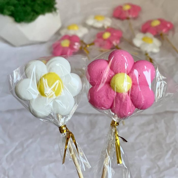 photo_5213352963588427054_y