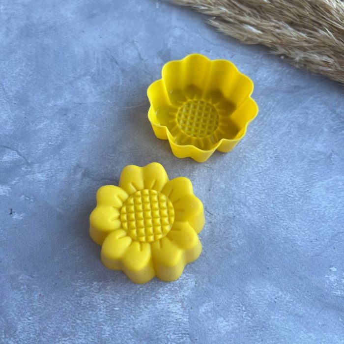 photo_5213352963588427211_y