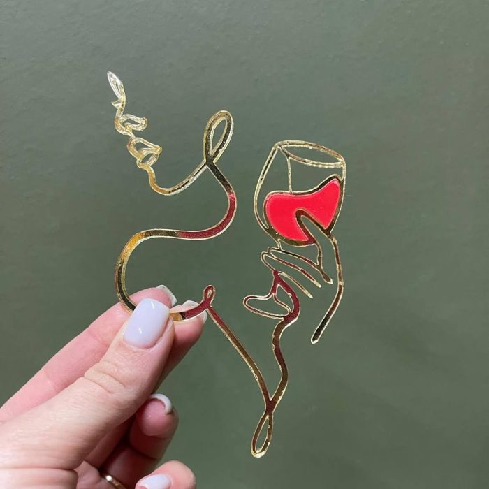 photo_5282911612509555513_y