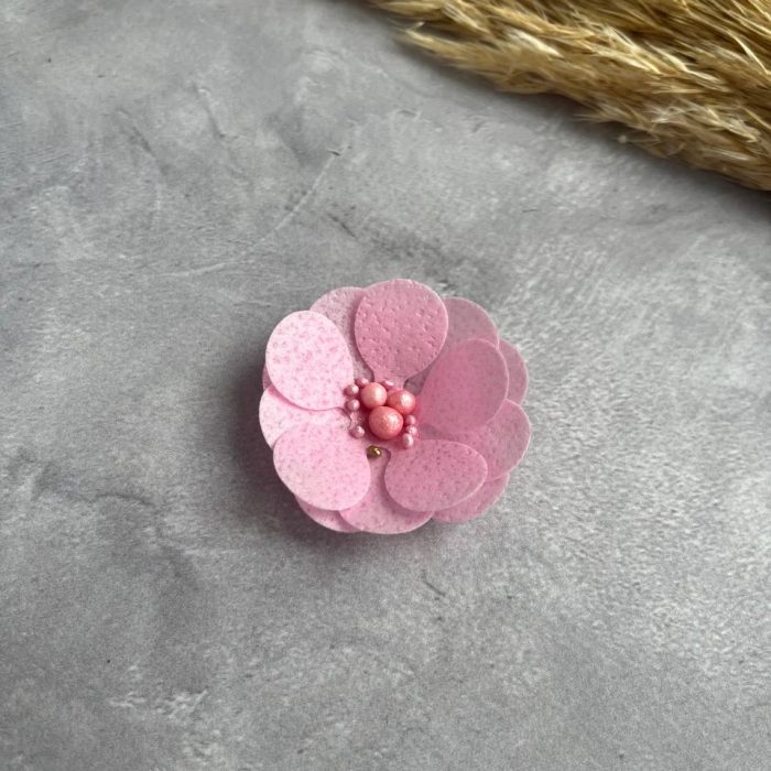 photo_5208816425856864183_y